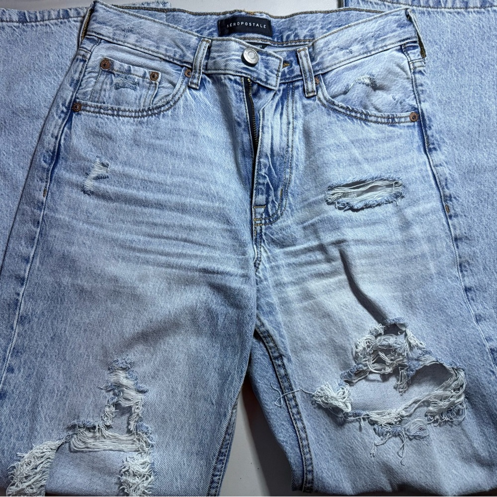 Aeropostale Light Blue Distressed Women's Jeans